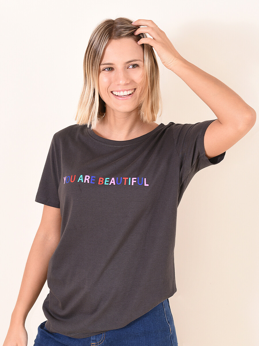 REMERA YOU ARE BEAUTIFUL - GRIS OSCURO 