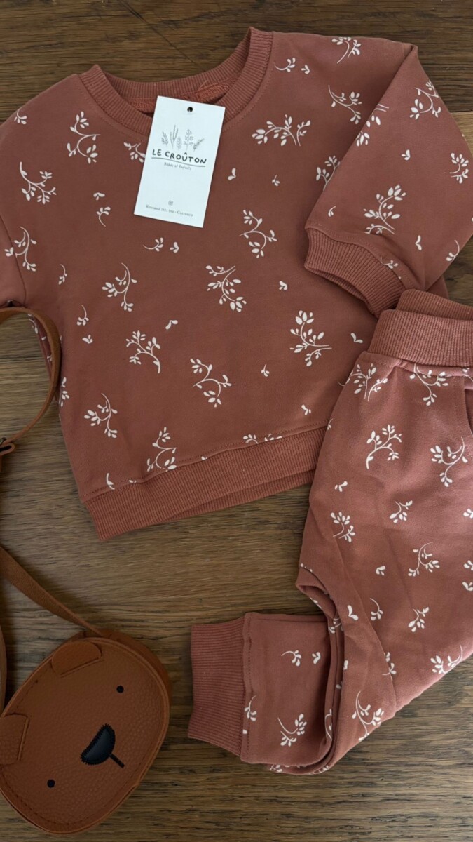 Conjunto Buzo y Pantalón 