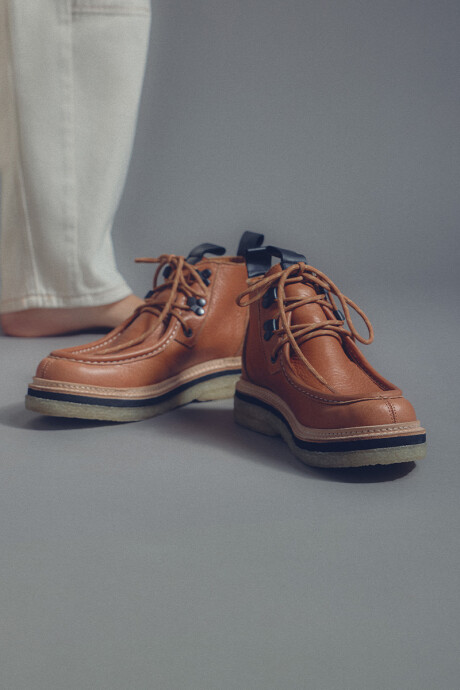 Borcego Zoe Camel