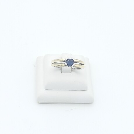 Anillo de plata 925, double en oro 18 ktes y circonia. Anillo de plata 925, double en oro 18 ktes y circonia.