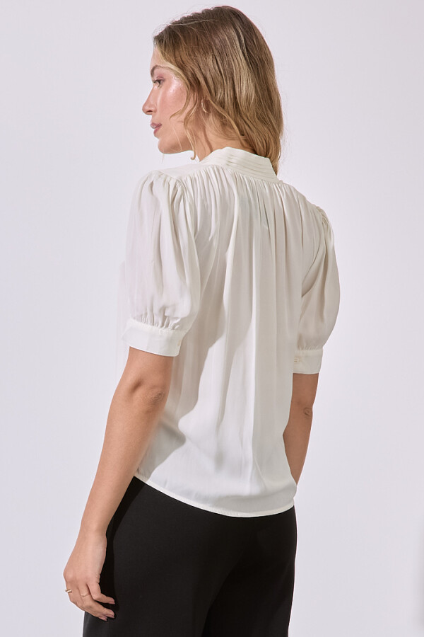 Blusa Saten Botones CRUDO