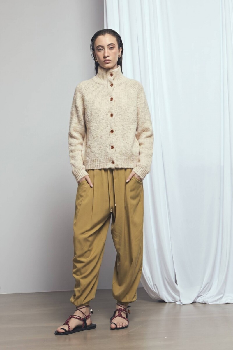 Cardigan abotonado crudo