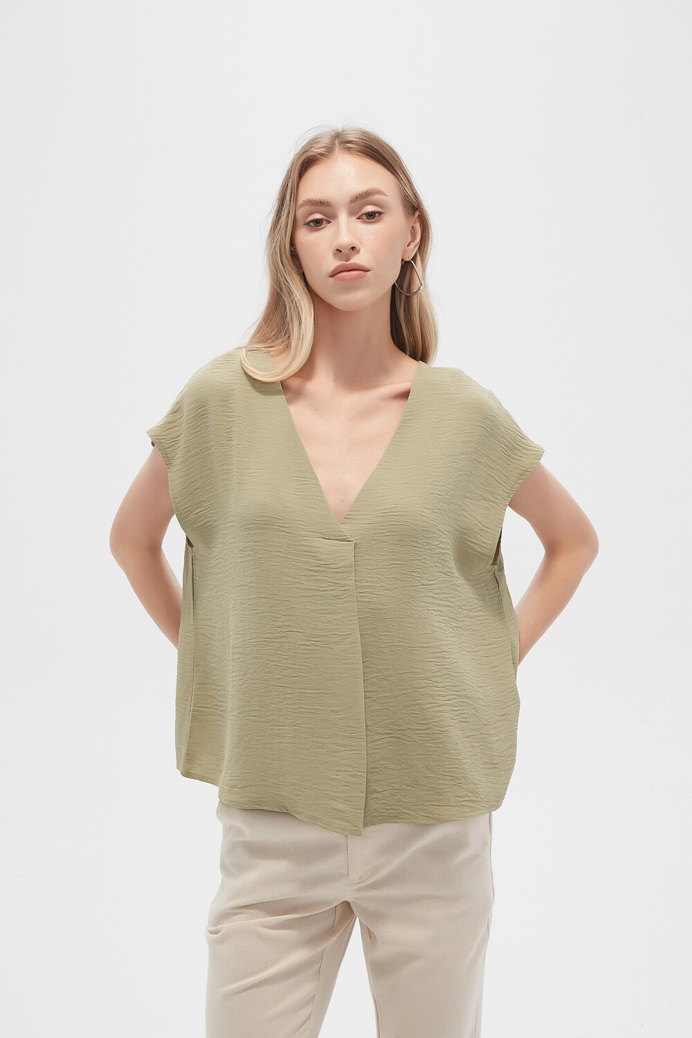 Blusa Anthe Verde Grisaceo