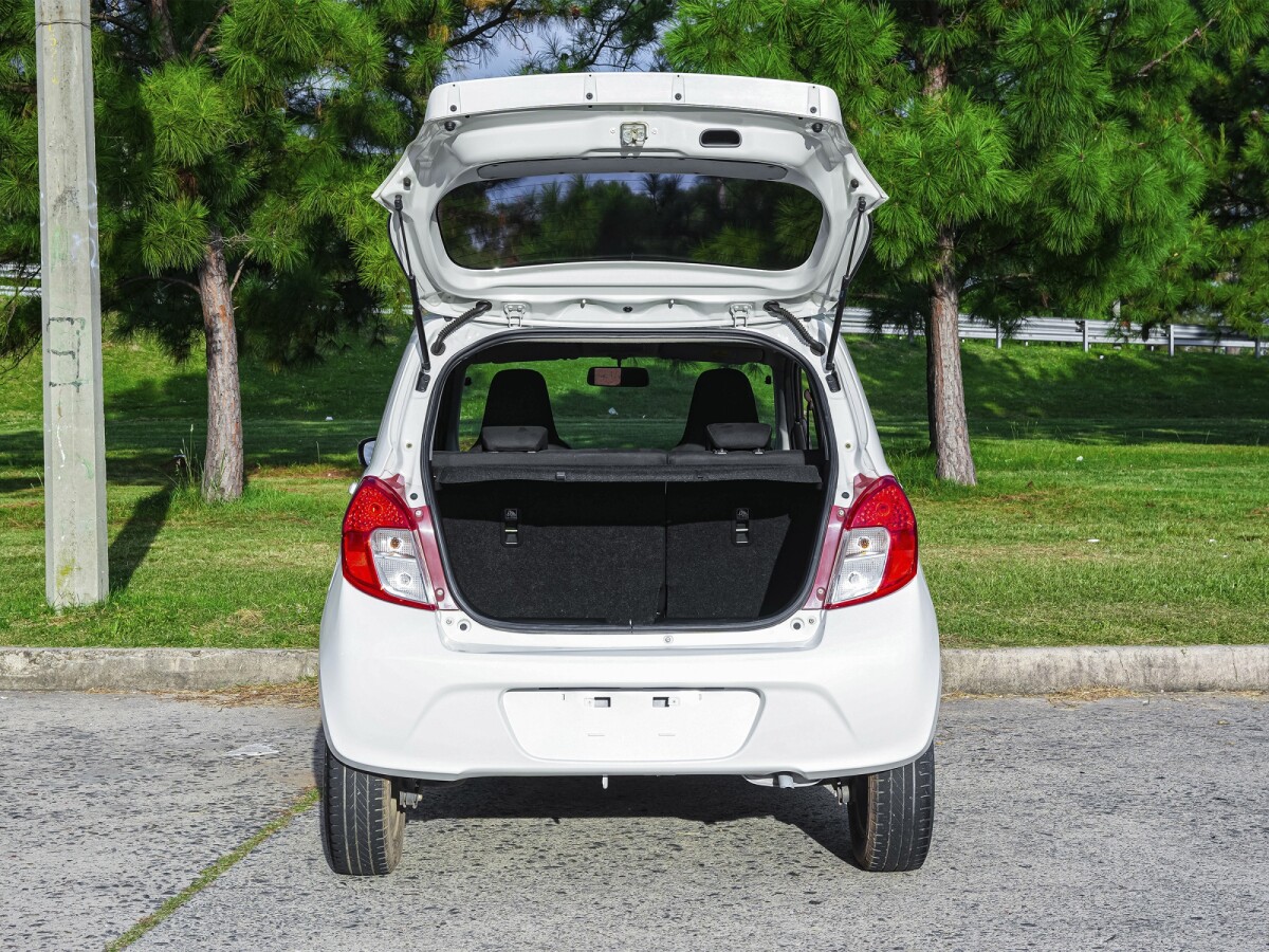 Suzuki Celerio GL 1.0 Extra Full | Permuta / Financia Suzuki Celerio GL 1.0 Extra Full | Permuta / Financia