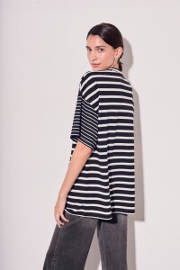 Remera Rayada Negro
