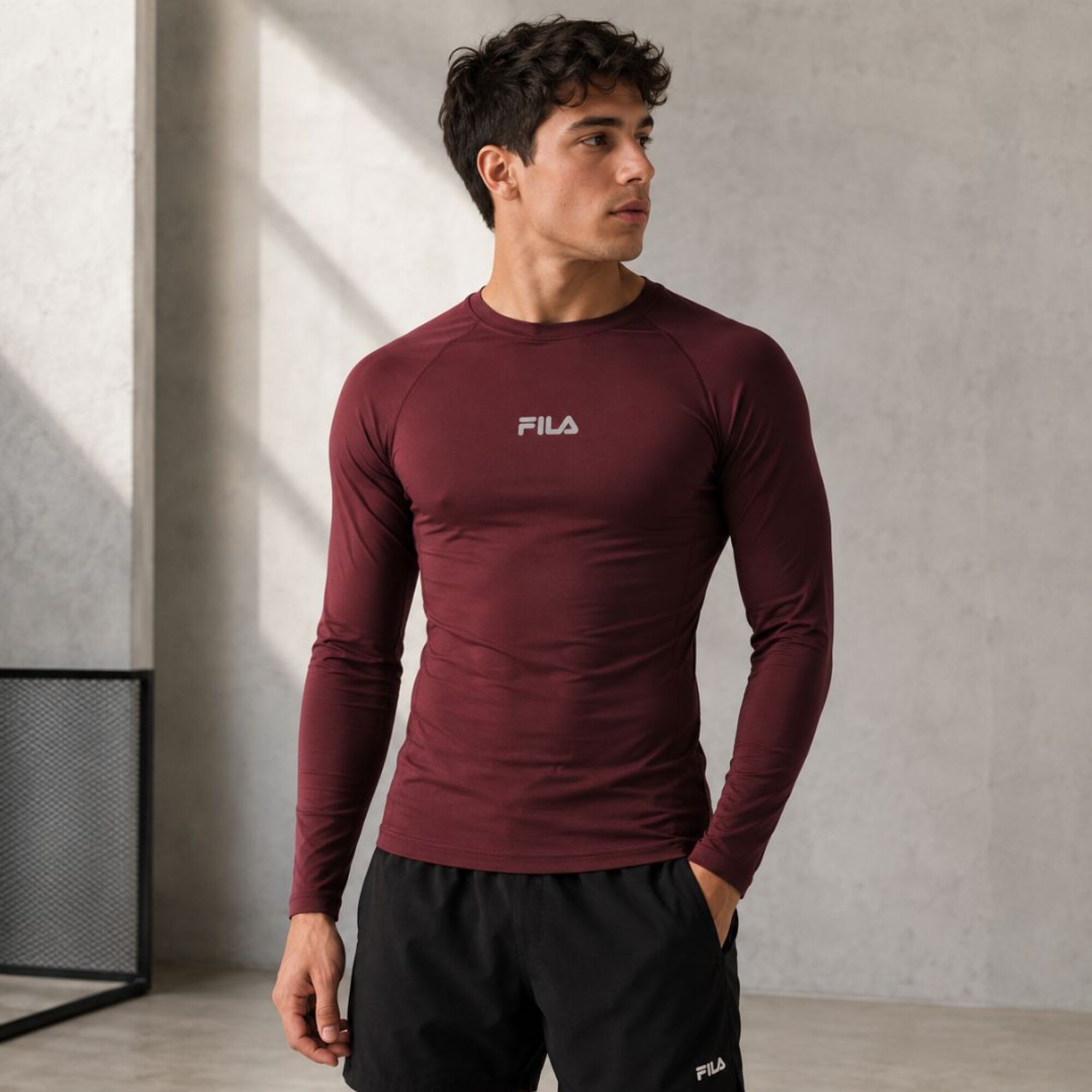 Remera Manga Larga protección Uv Unixex Fila Performa - BORDO — Todolandia