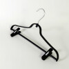 PERCHA PLAST NEGRO C/GANCHO 40X22CM Unica