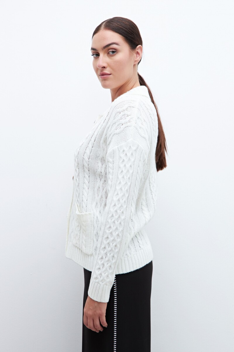 Cardigan cuello polo c/estructuras crudo