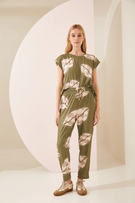 REMERA MUDRA VERDE