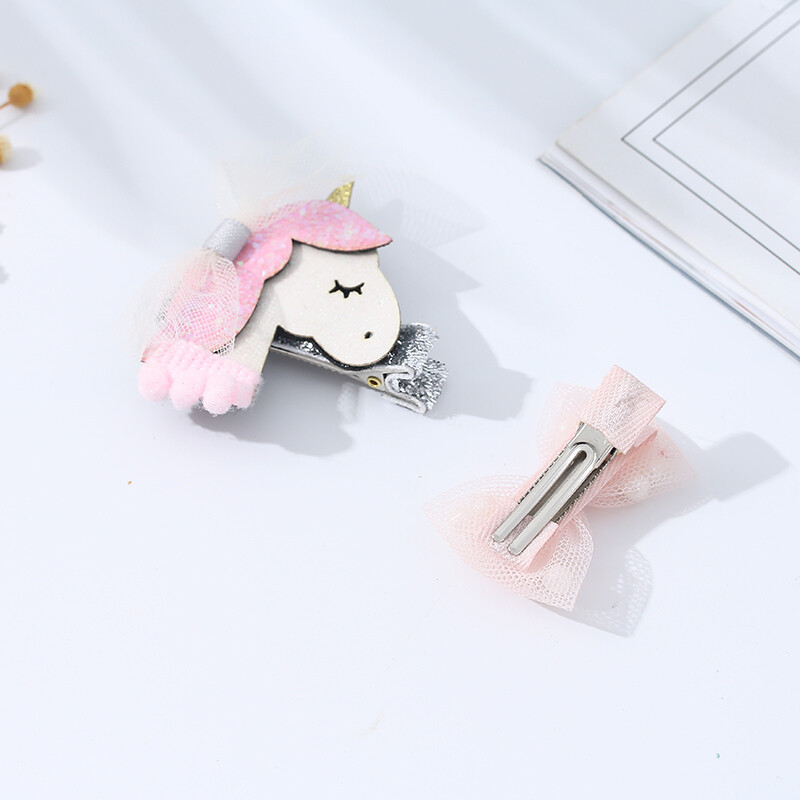 Pinzas Para El Cabello Lazo De Unicornio Y Perlas Pinzas Para El Cabello Lazo De Unicornio Y Perlas