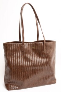 Travel Bag Trenzada Cuero Vegano Chocolate