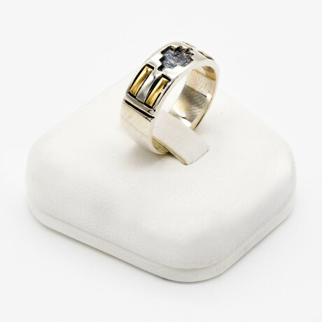Anillo de plata 925 y double en oro 18 ktes. Anillo de plata 925 y double en oro 18 ktes.
