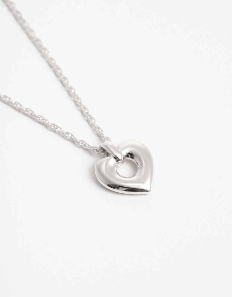 Cadena Corta con Dije Con Dijes Collar Corto Layer Corazón - Plateado