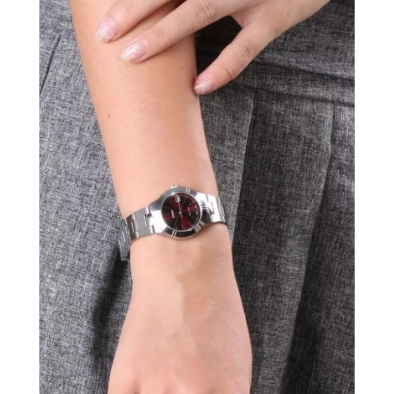 Reloj Análogo Casio 1241D4A2 En Acero Para Mujer Diseño Elegante Y Uso Diario Bordó