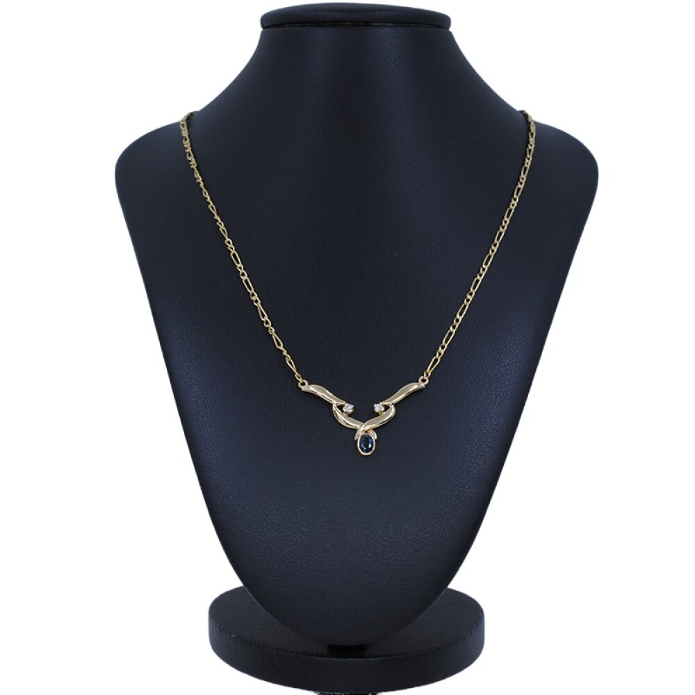 Cadena En Oro 18K Con Centro En Zafiro Y Brillantes Cadena En Oro 18K Con Centro En Zafiro Y Brillantes