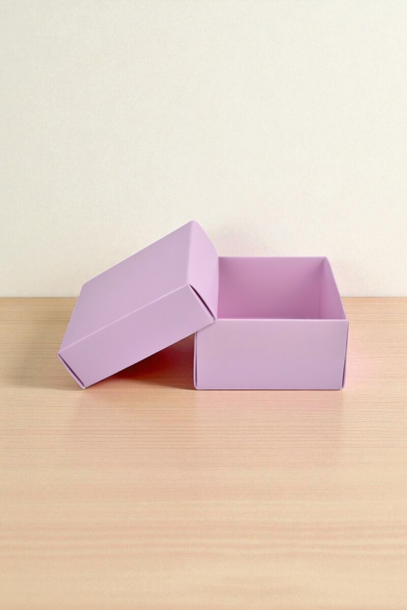 Caja Cuadrada 8x8x4,5 cm - LILA 