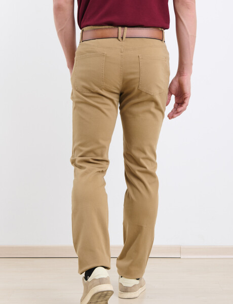 080431 PANTALON HARRY Tostado