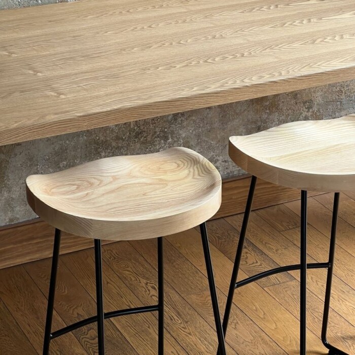 Banqueta Media Industrial | EN EXHIBICION Banqueta Media Industrial | EN EXHIBICION