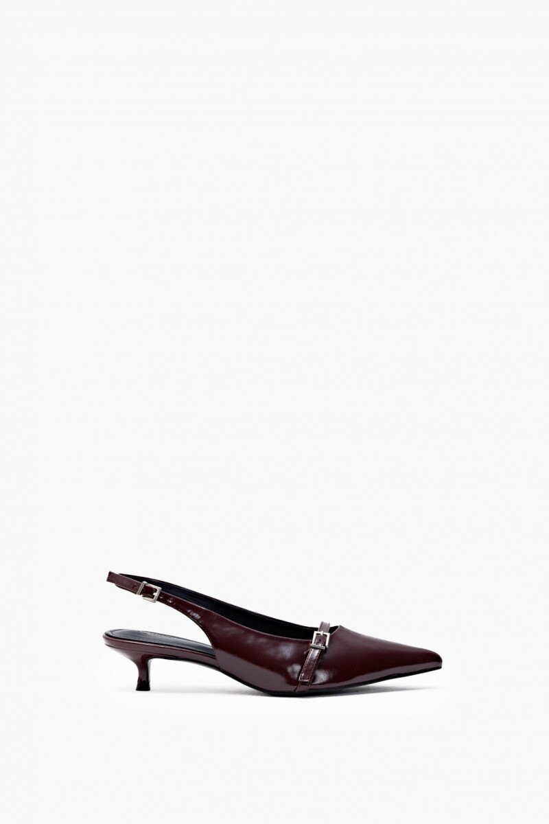 Zapato en punta - bordo 