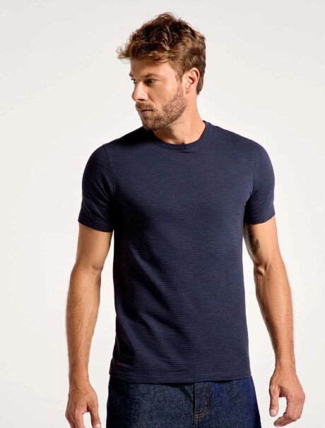 CAMISETA EN TELA TEXTURIZADA MODELO REGULAR AZUL