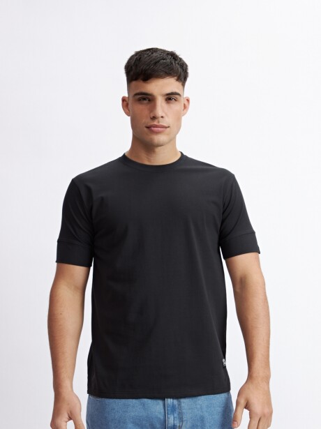 REMERA RON NEGRO