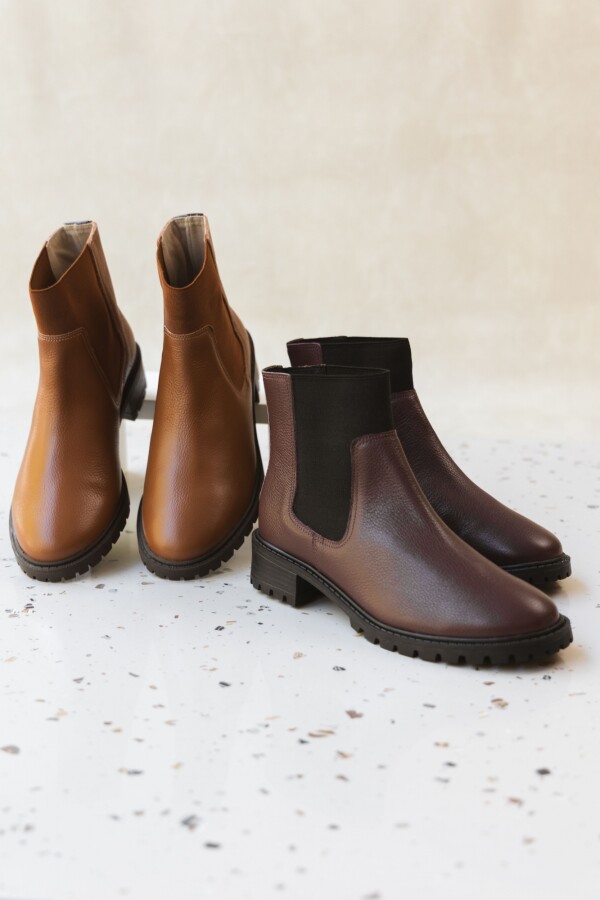 Bota caña baja Aitana Marrón