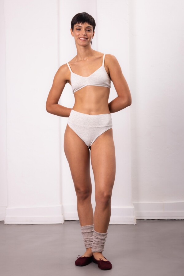 Vedetina Gracia – Algodón suave con faja en cintura, calce delicado Gris Melange
