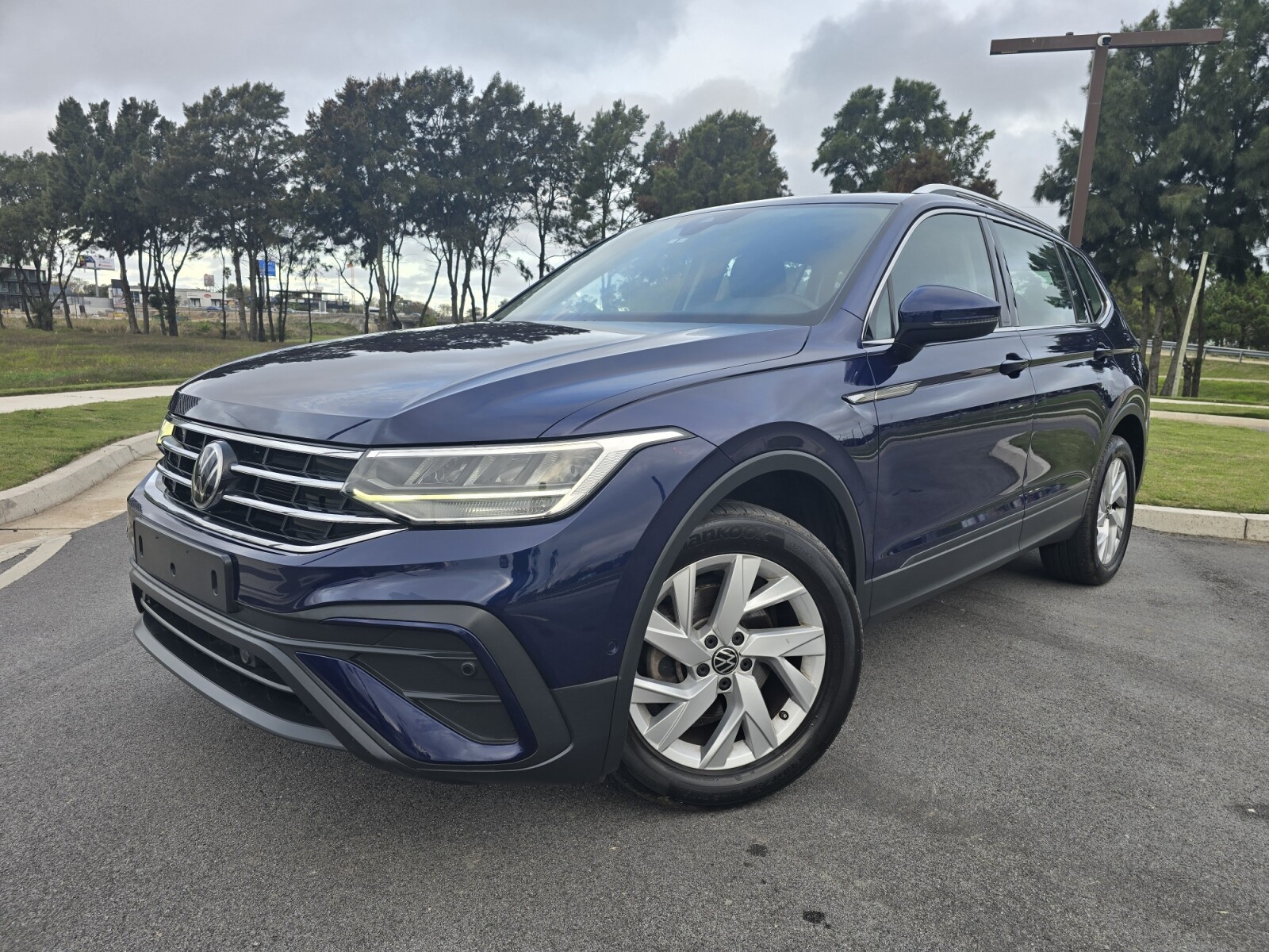 Volkswagen Tiguan Life 1.4 7Pax| Permuta / Financia 