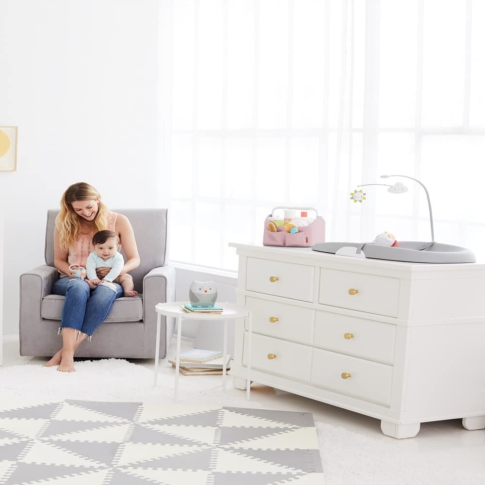 Organizador de pañales con luz skip hop Caddy Rosa