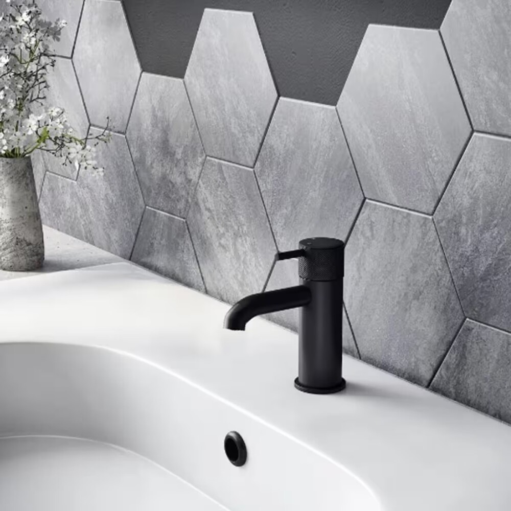 Grifería de lavatorio Monocomando bajo de mesada volante labrado Negro Mate Grifería De Lavatorio Monocomando Bajo De Mesada Volante Labrado Negro Mate