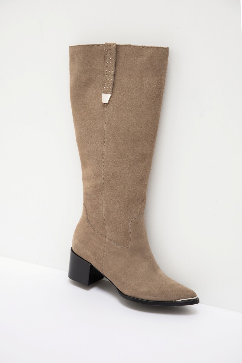 Bucanera Centuria Vison