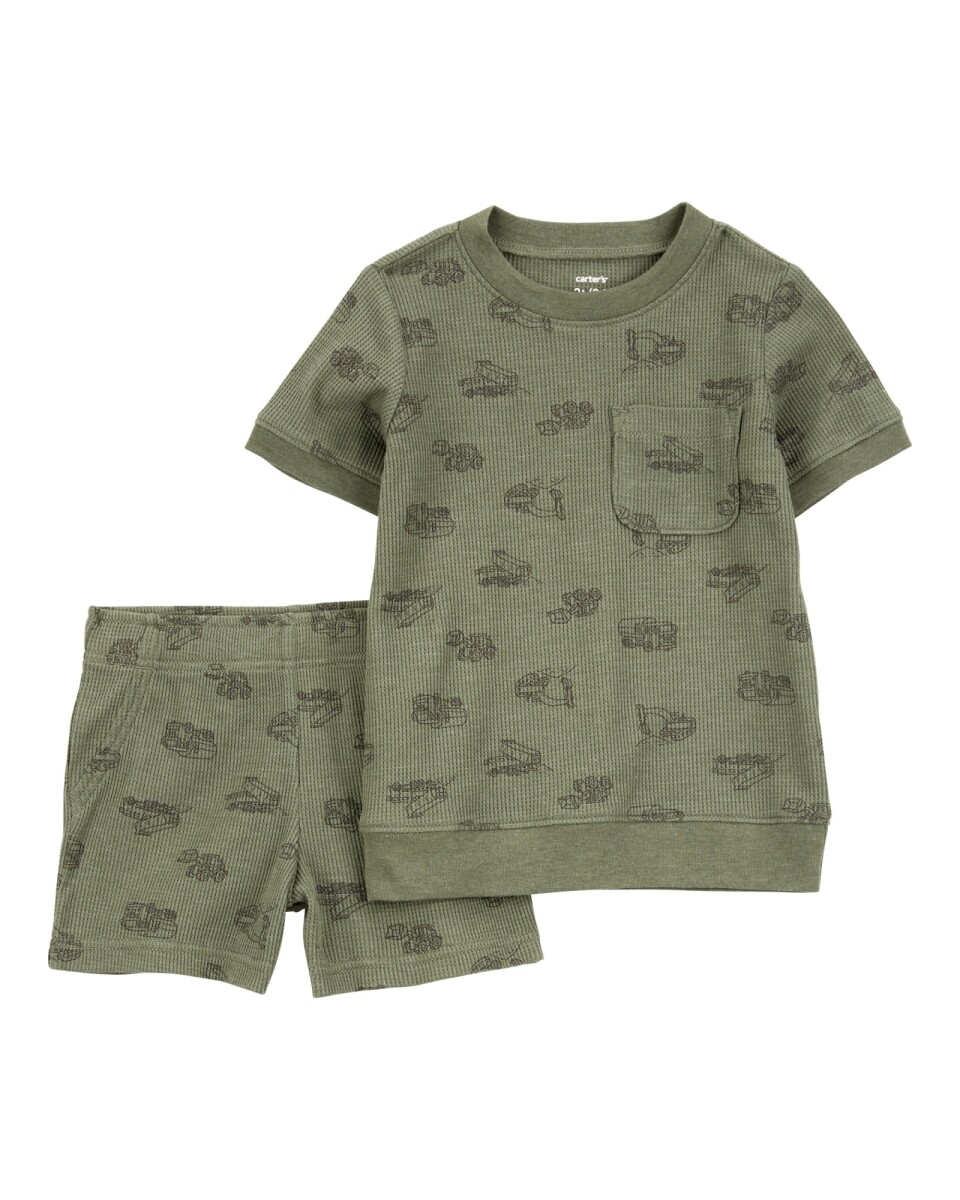 Set dos piezas de algodón, short y remera, diseño construcción 