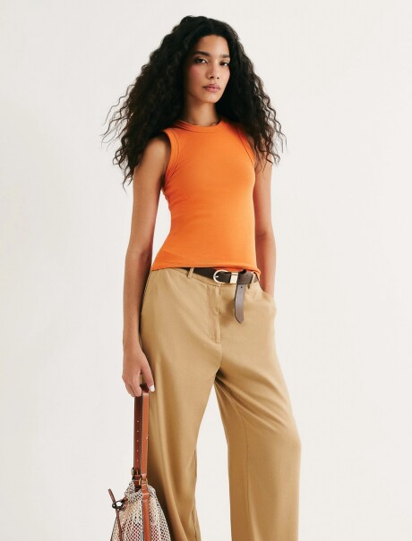 MUSCULOSA EN TELA ACANALADA NARANJA