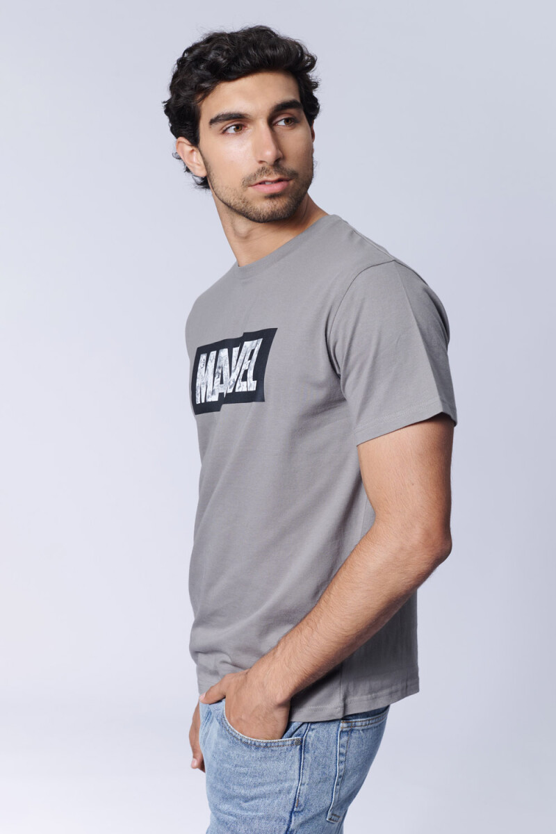 Remera Marvel Gris