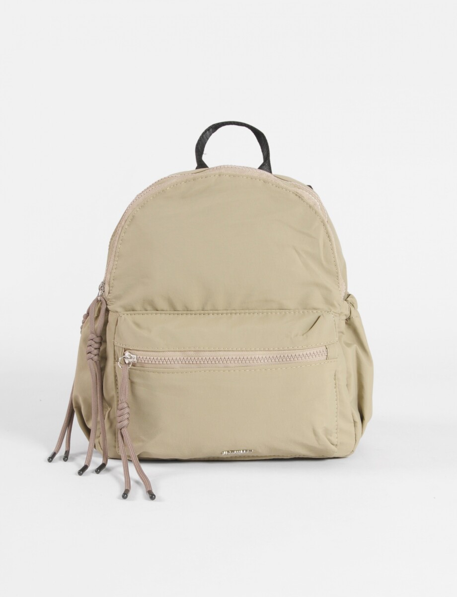 Mochila mediana cierres con strap carry - topo 