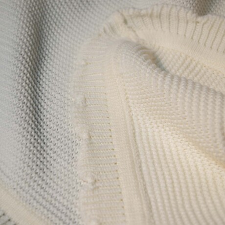 THROW ACRILICO TEJIDO RUFFLE