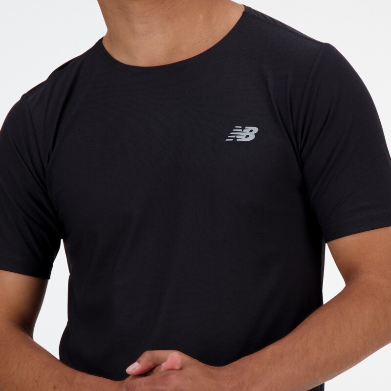 Remera New Balance de Hombre - ATHLETICS - MT41281BK BLACK