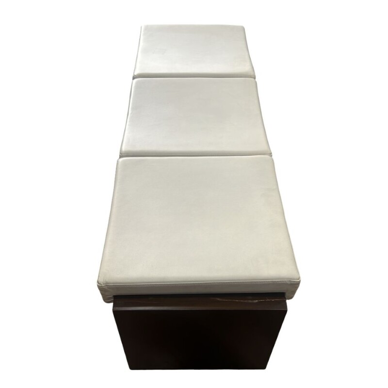 Banco con 3 lugares - Producto con detalles Banco con 3 lugares - Producto con detalles