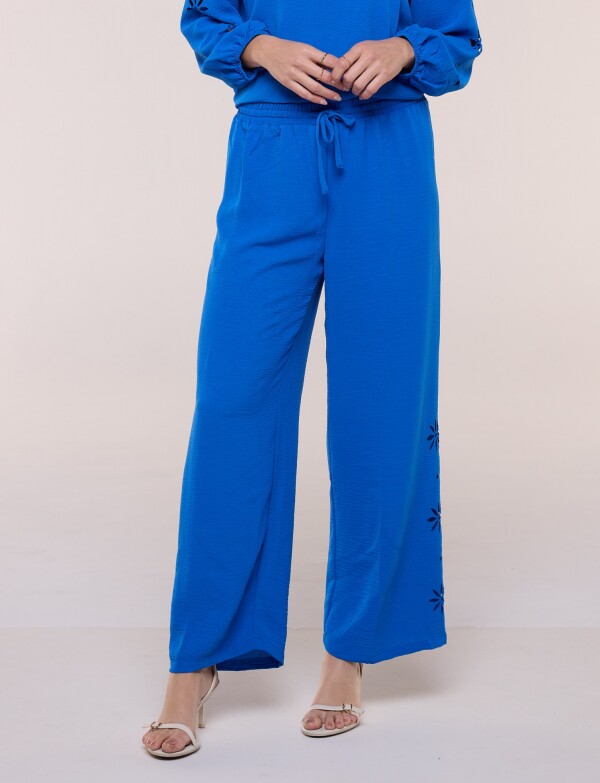Pantalon Fluído Con Lateral Calado ROYAL
