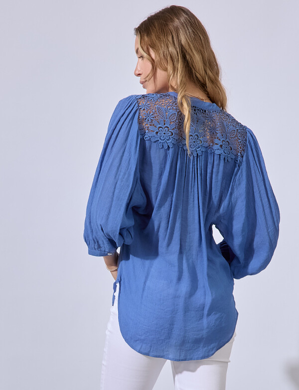 Blusa Crochet AZUL