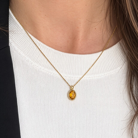 Colgante Silvia de Oro Amarillo 18k con Brillante y Citrino Colgante Silvia de Oro Amarillo 18k con Brillante y Citrino