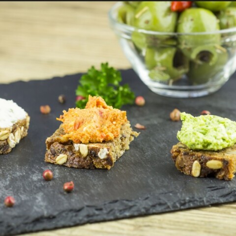 Laja de piedra natural 32 X 18cms. Volf Haoke Laja de piedra natural 32 X 18cms. Volf Haoke