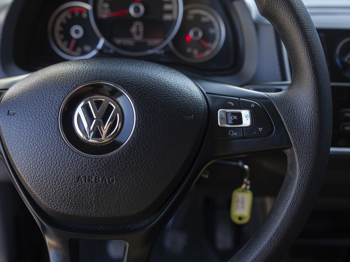 Volkswagen Up Move 1.0 Extra Full | Permuta / Financia Volkswagen Up Move 1.0 Extra Full | Permuta / Financia