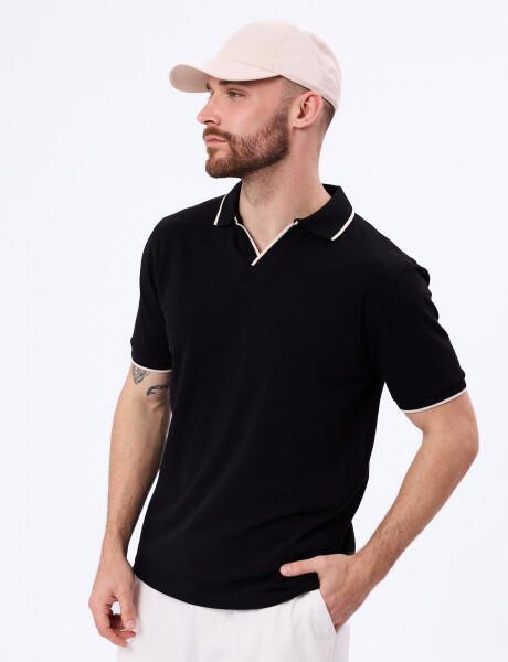 Remera m/c pique negro