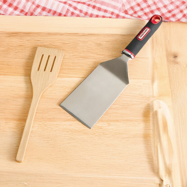 ESPATULA DE ACERO INOXIDABLE BETTY CROCKER ESPATULA DE ACERO INOXIDABLE BETTY CROCKER