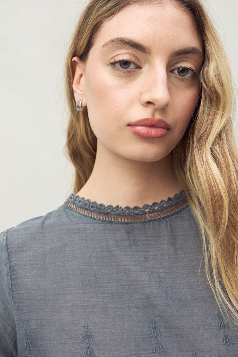 BLUSA MILAN Gris Crema