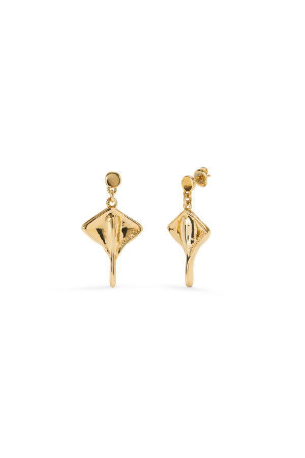 PENDIENTES DE ALEACIÓN DE METALES BAÑADOS EN ORO 18K CON FORMA DE MANTARRAYA Pendiente