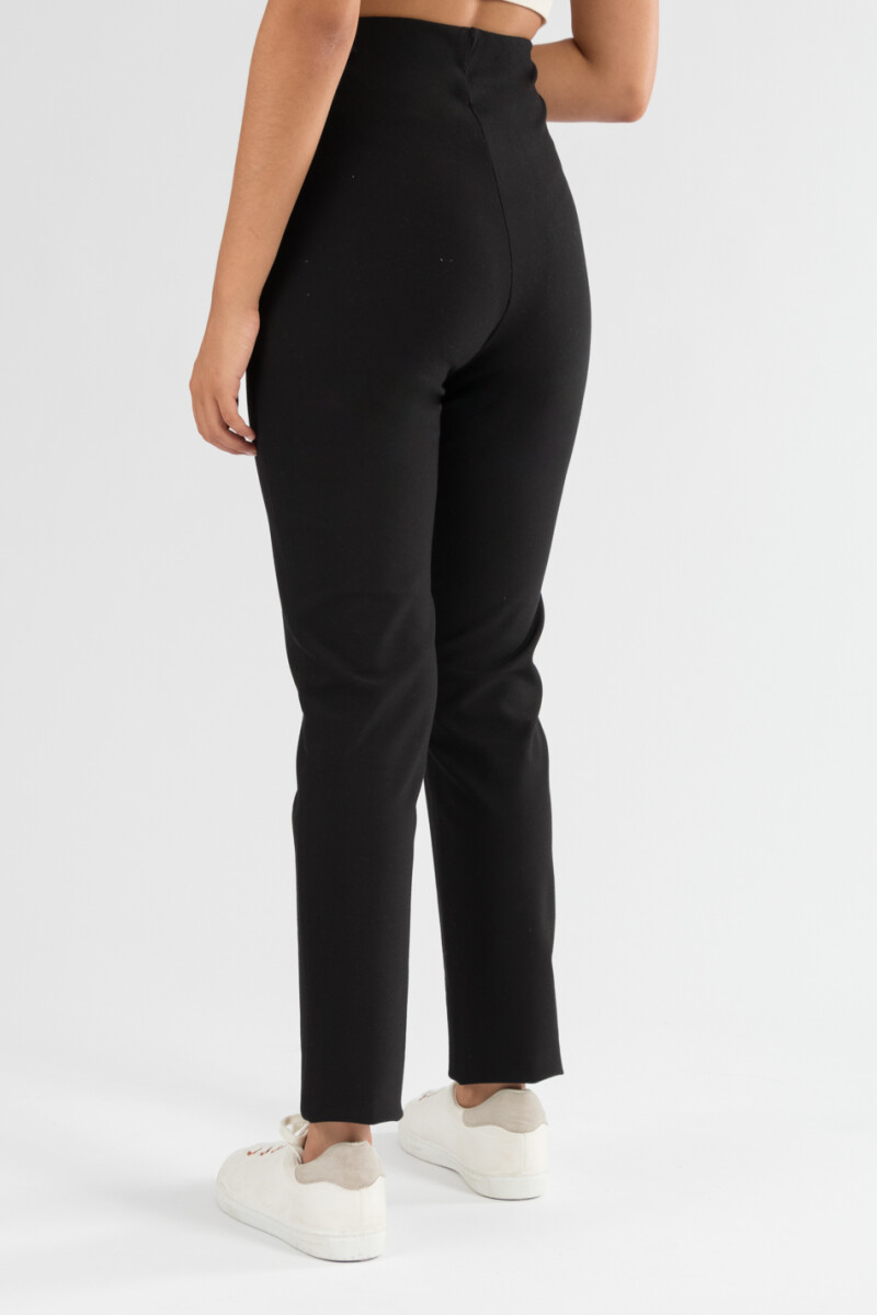 Pantalon capulino Negro