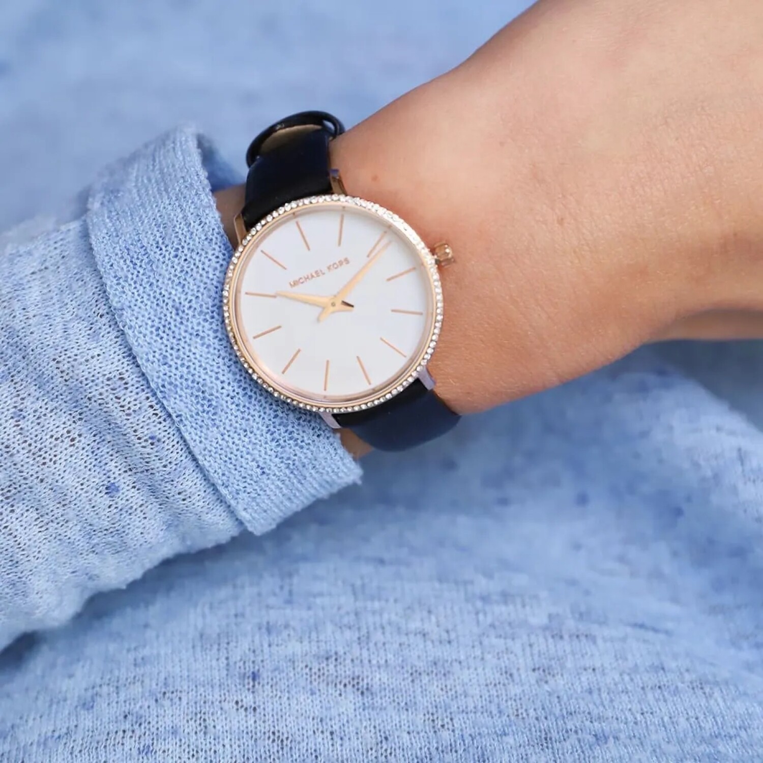 Reloj MICHAEL KORS PYPER Cuero Negro Esfera 32mm — WatchMe