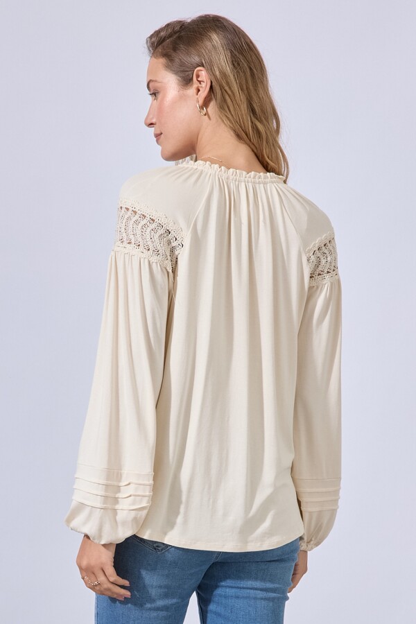 Blusa Puntilla BEIGE CLARO